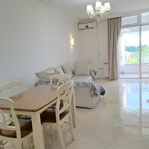شقة واتشنغ ذا سي أبارتمنت, باتومي